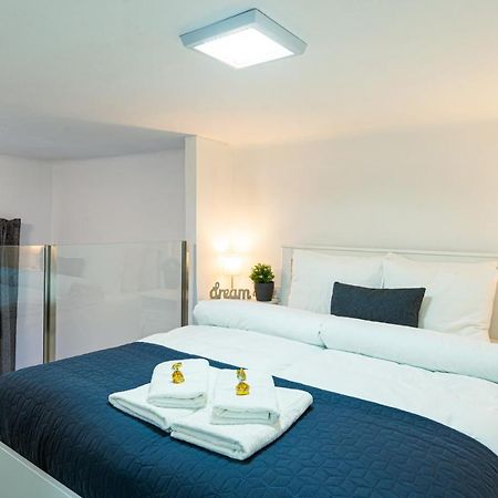 Bella Mia - Entire Apartment Near Liszt Ferenc Ter Budapest Kültér fotó