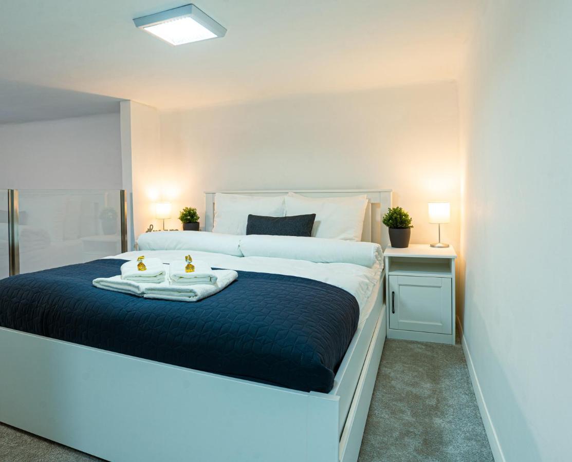 Bella Mia - Entire Apartment Near Liszt Ferenc Ter Budapest Kültér fotó