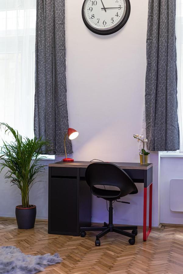 Bella Mia - Entire Apartment Near Liszt Ferenc Ter Budapest Kültér fotó
